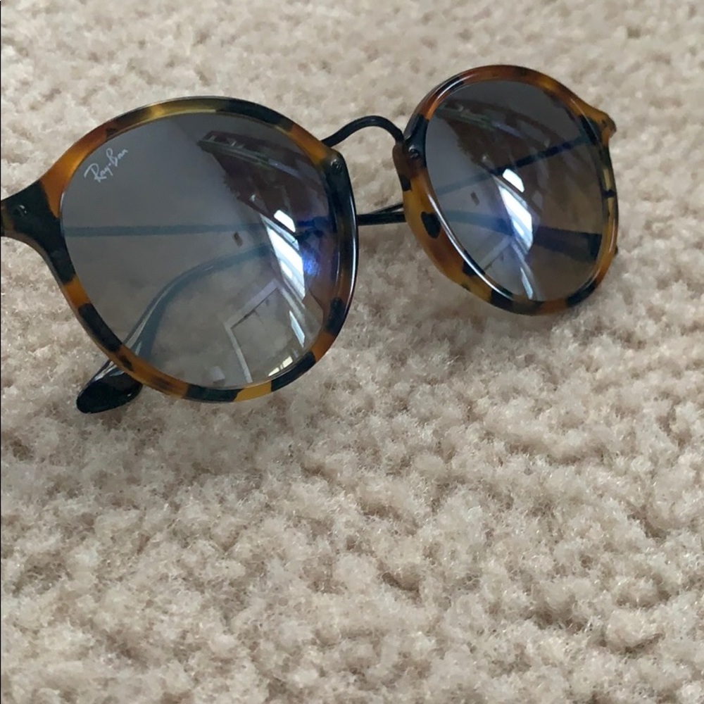 Ray ban sunglasses RB 2447